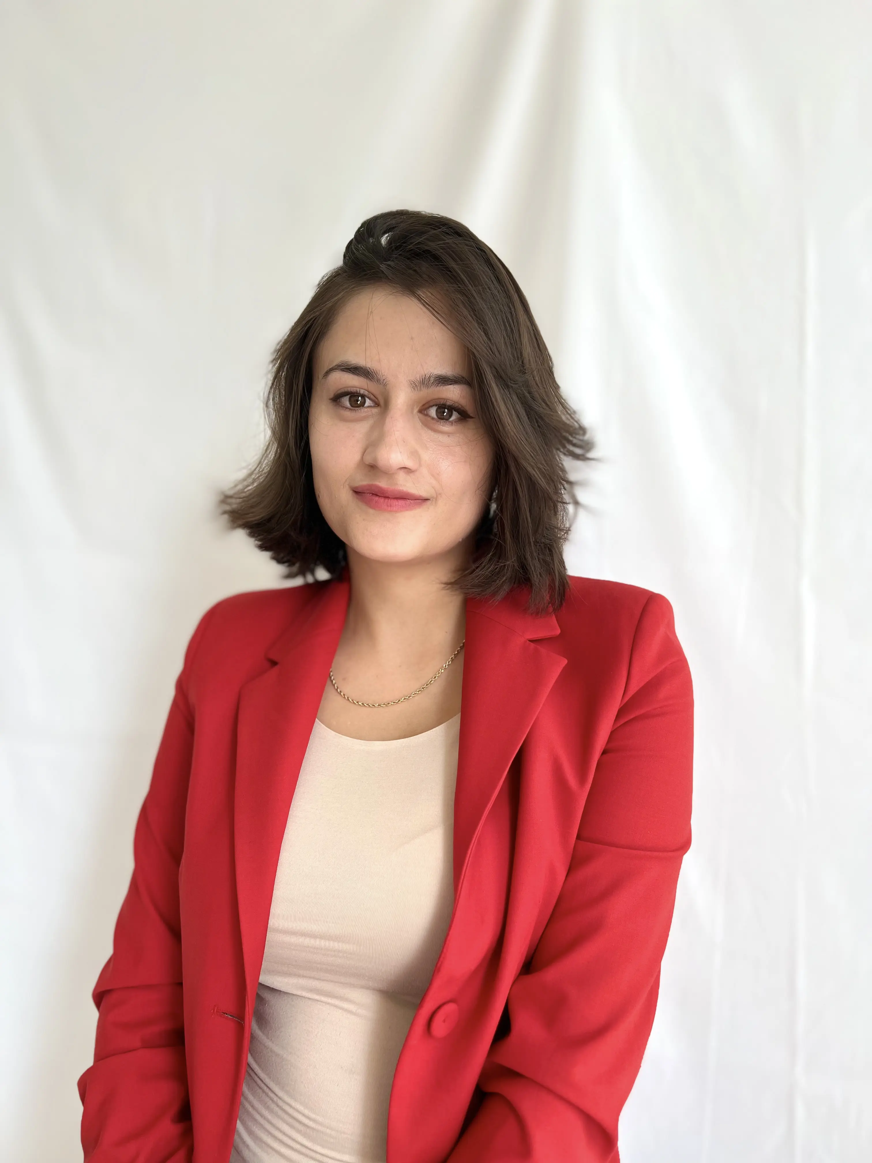 Fara - UI/UX Designer